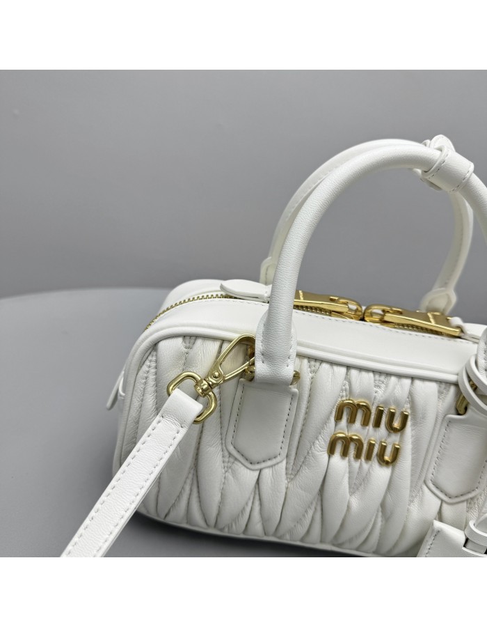 Borsa Arcadie in nappa matelassé MIUMIU
