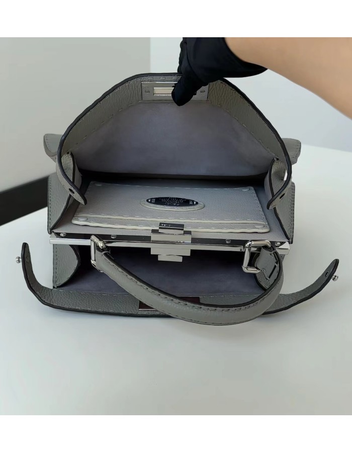 PEEKABOO MEDIUM FENDI