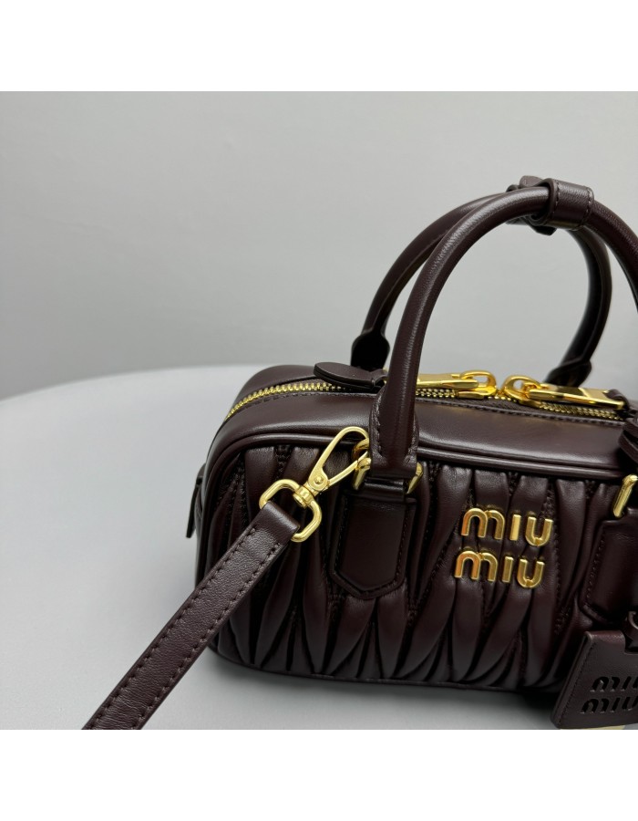 Borsa Arcadie in nappa matelassé MIUMIU
