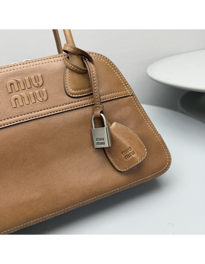 Borsa Vivant in nappa MIUMIU