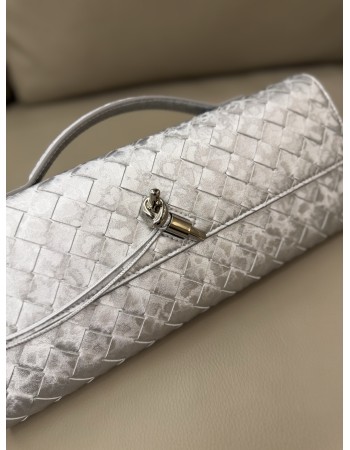 Andiamo Clutch BOTTEGA VENETA