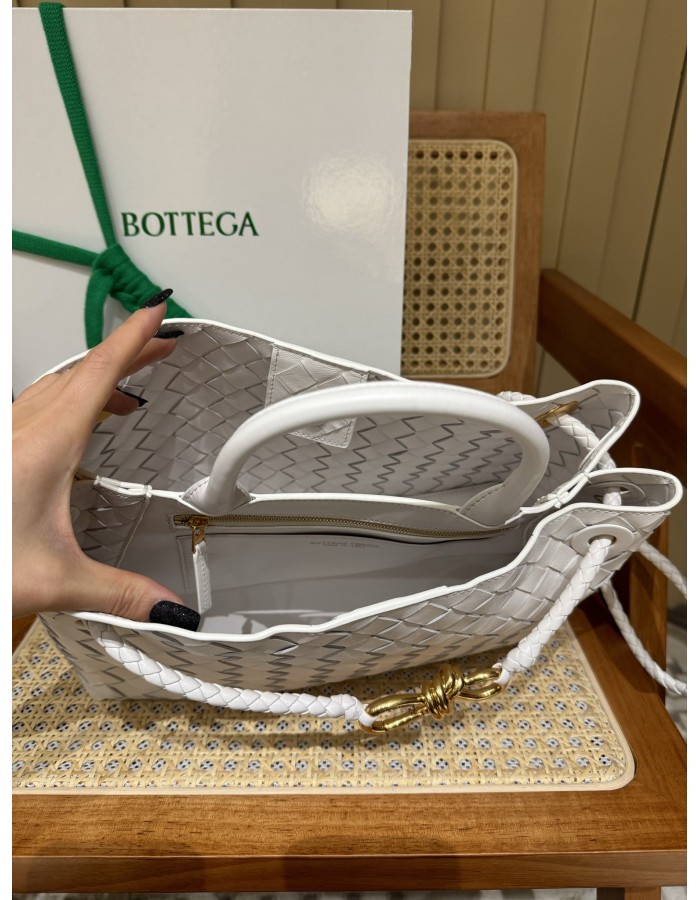 Andiamo East-West BOTTEGA VENETA