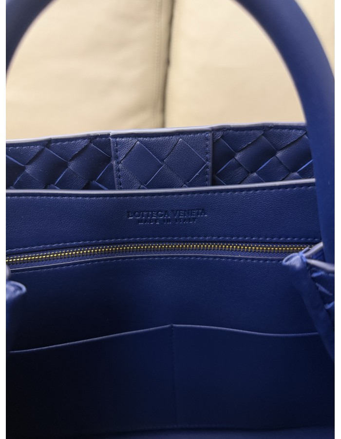 Andiamo BOTTEGA VENETA
