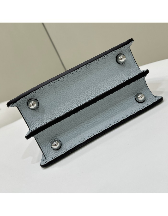 Peekaboo ISeeU Petite FENDI