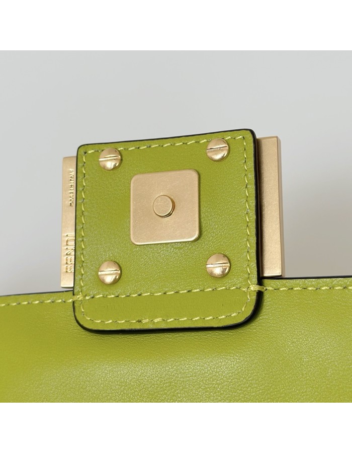 Baguette Mini FENDI