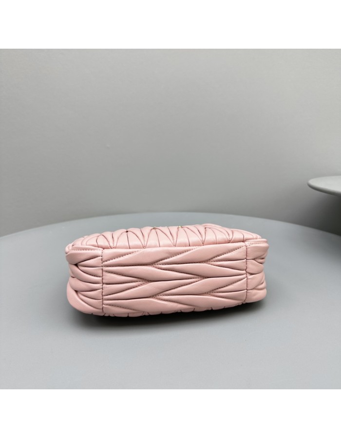 Borsa Wander in nappa matelassé MIUMIU