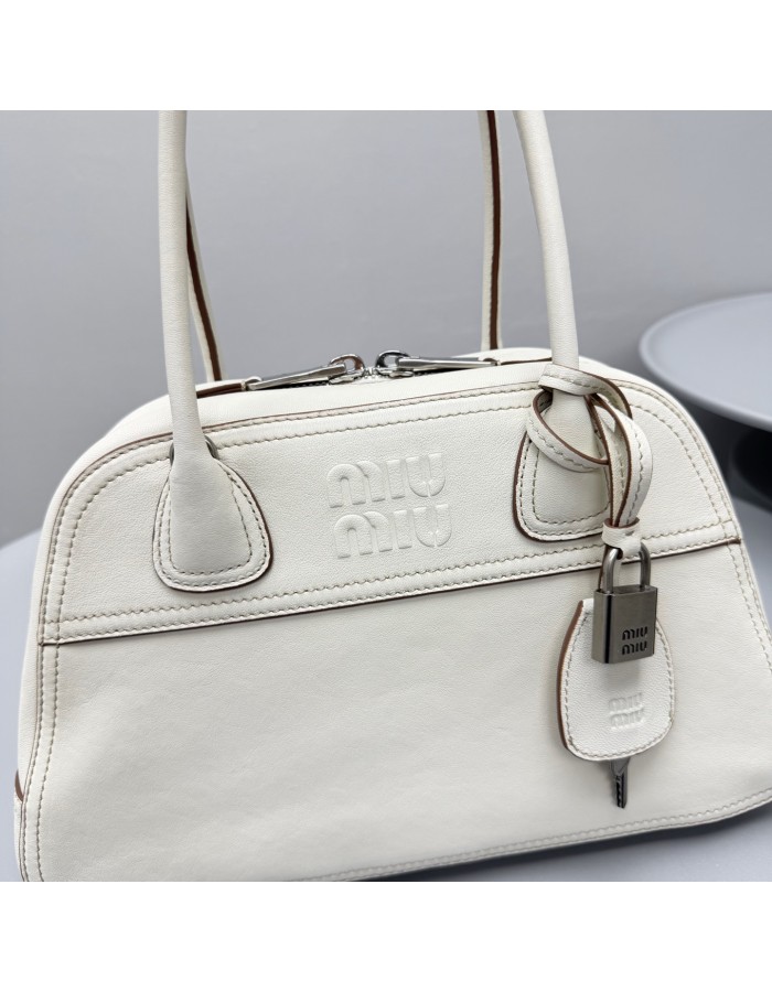 Borsa Vivant in nappa MIUMIU