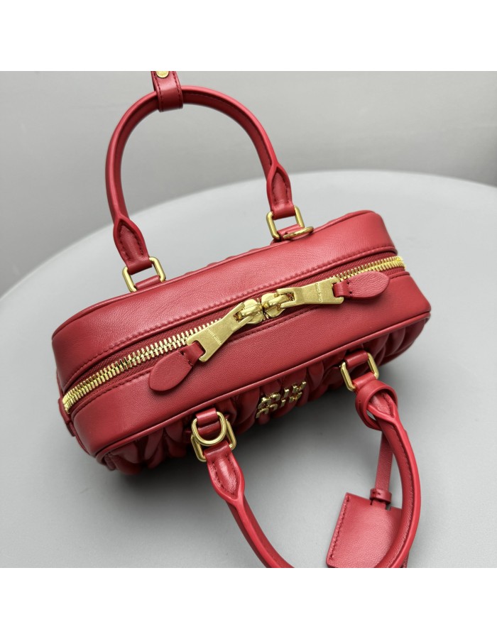 Borsa Arcadie in nappa matelassé MIUMIU