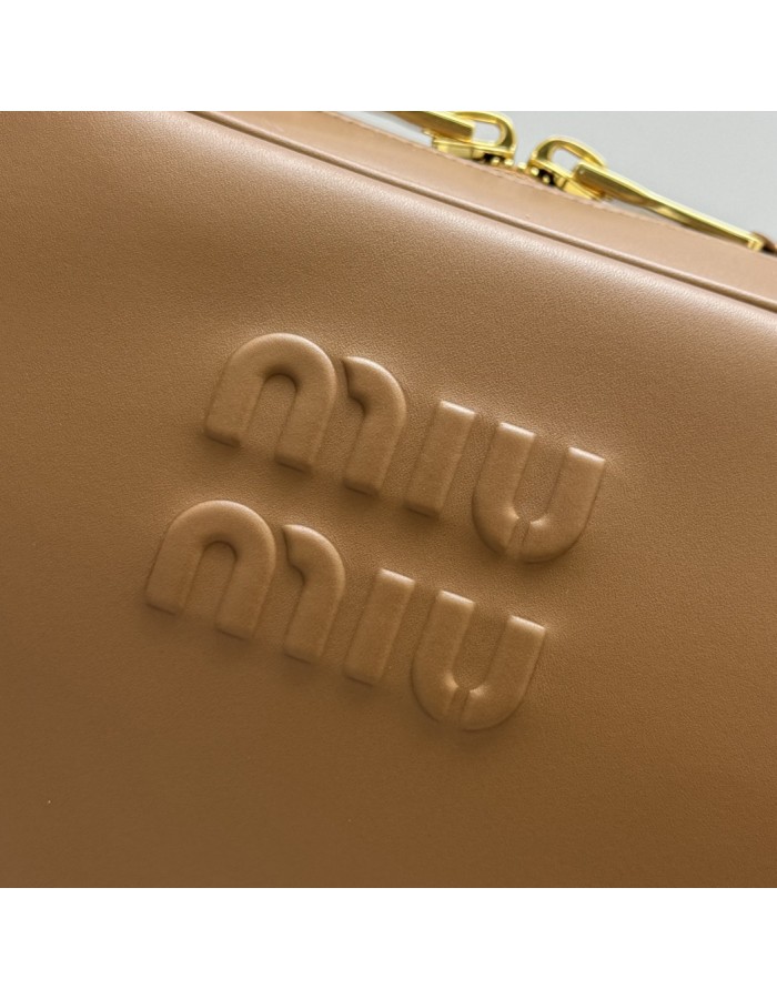 Borsa Beau in pelle MIUMIU