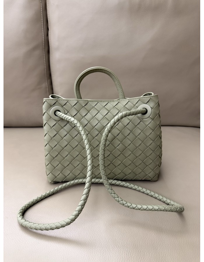 Andiamo piccola BOTTEGA VENETA