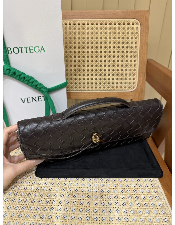 Andiamo Clutch BOTTEGA VENETA