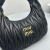 Borsa Wander in nappa matelassé MIUMIU