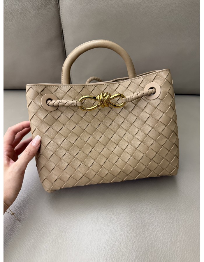 Andiamo piccola BOTTEGA VENETA