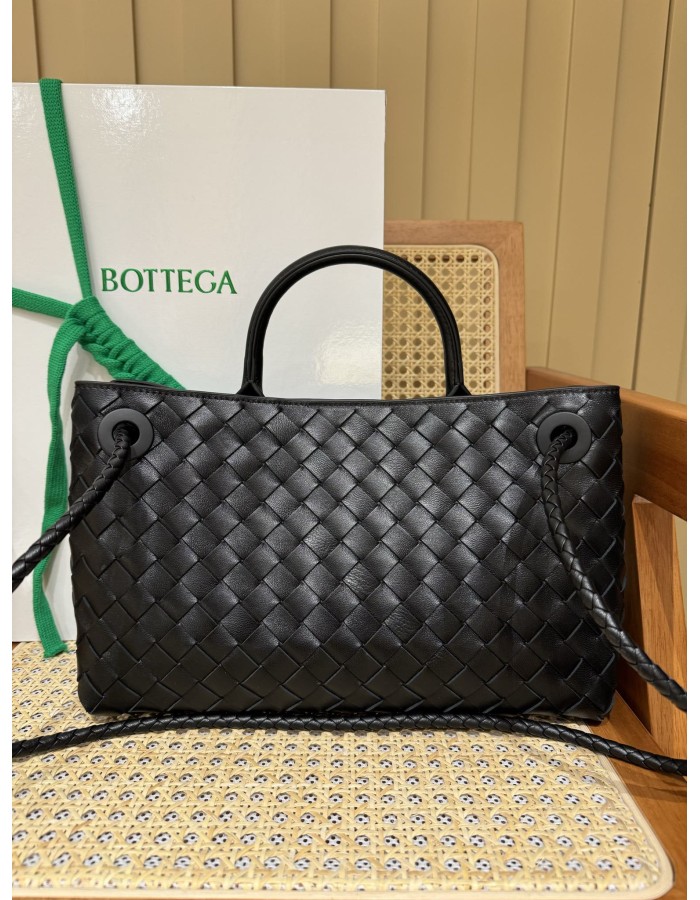 Andiamo East-West BOTTEGA VENETA