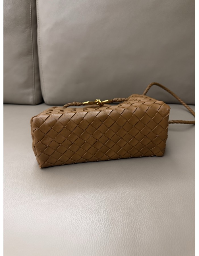 Andiamo piccola BOTTEGA VENETA