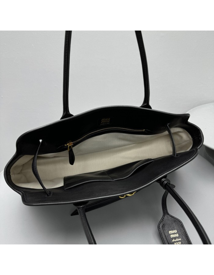 Borsa Aventure in nappa MIUMIU