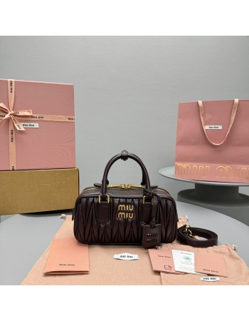 Borsa Arcadie in nappa matelassé MIUMIU