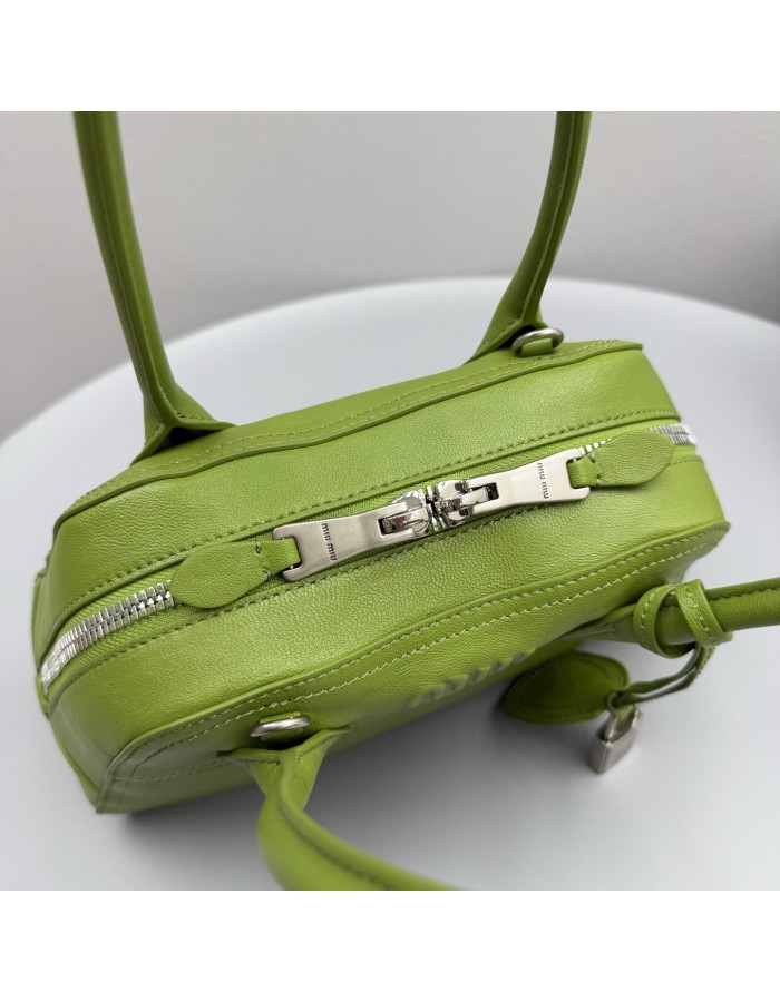 Borsa Vivant in nappa MIUMIU