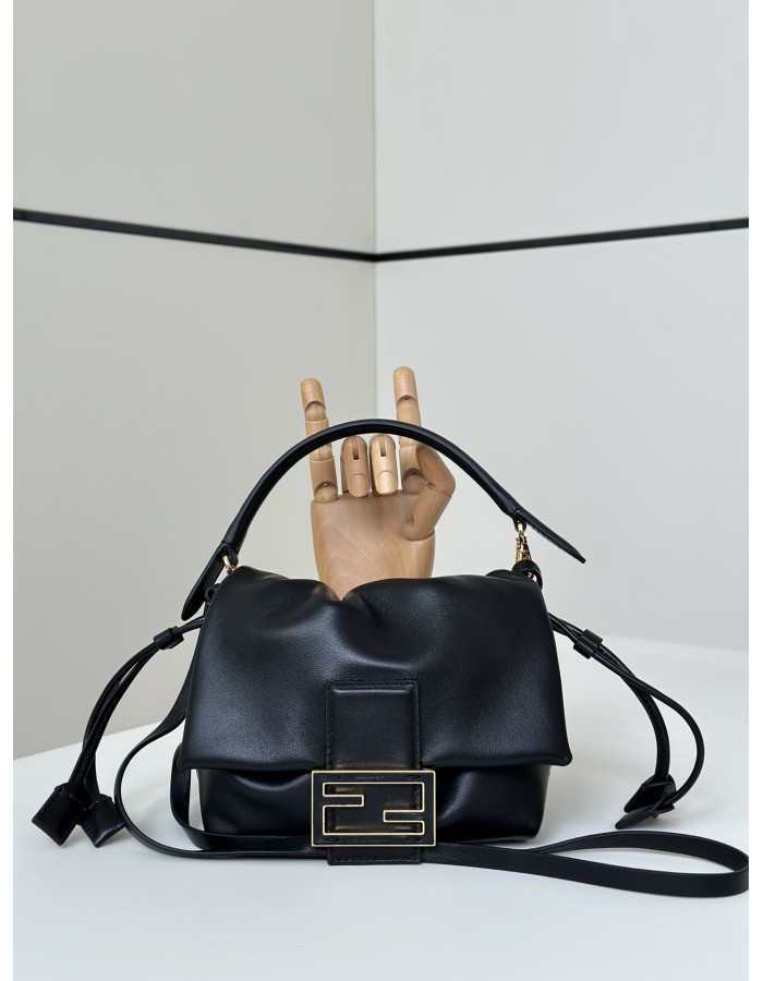 Mamma Baguette Small FENDI
