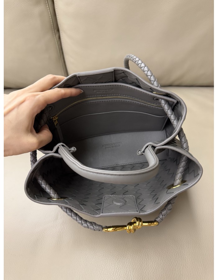 Andiamo piccola BOTTEGA VENETA