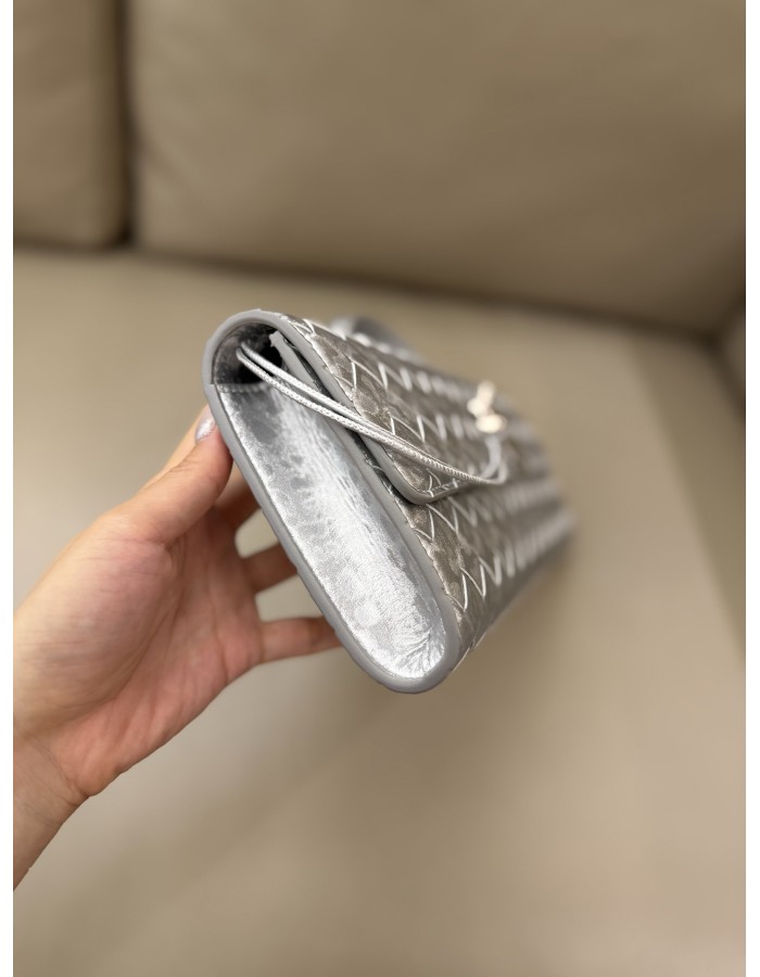 Andiamo Clutch BOTTEGA VENETA