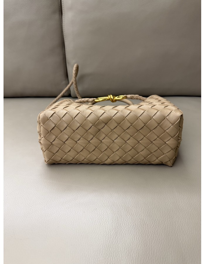 Andiamo piccola BOTTEGA VENETA