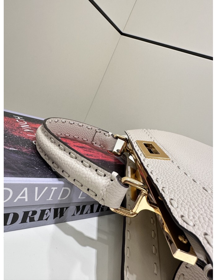 PEEKABOO MEDIUM FENDI