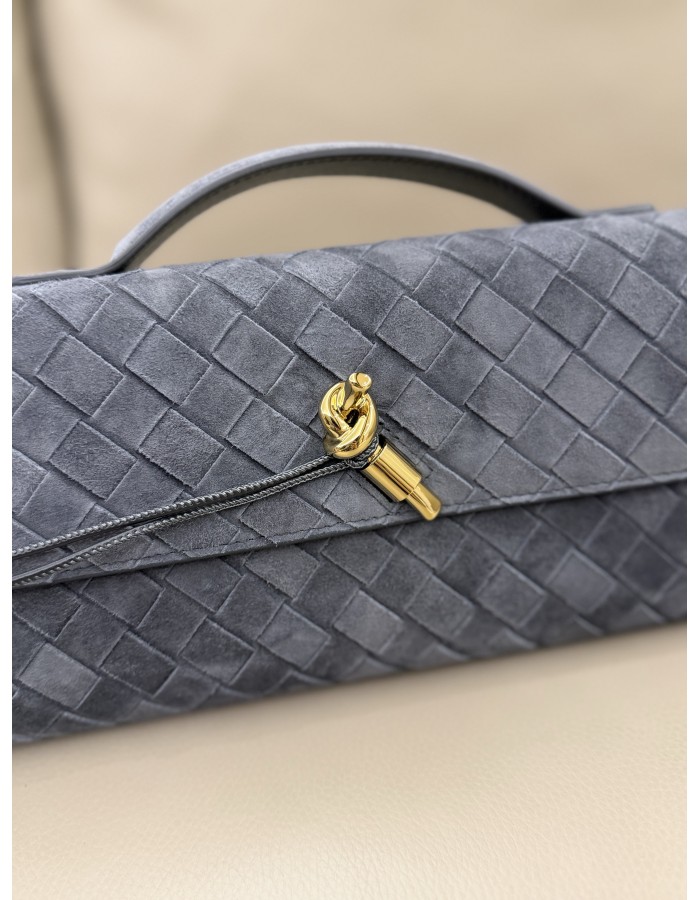 Andiamo Clutch BOTTEGA VENETA