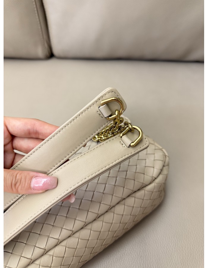 Madison BOTTEGA VENETA