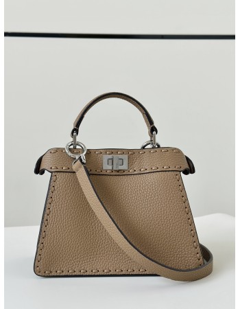 Peekaboo ISeeU Petite FENDI