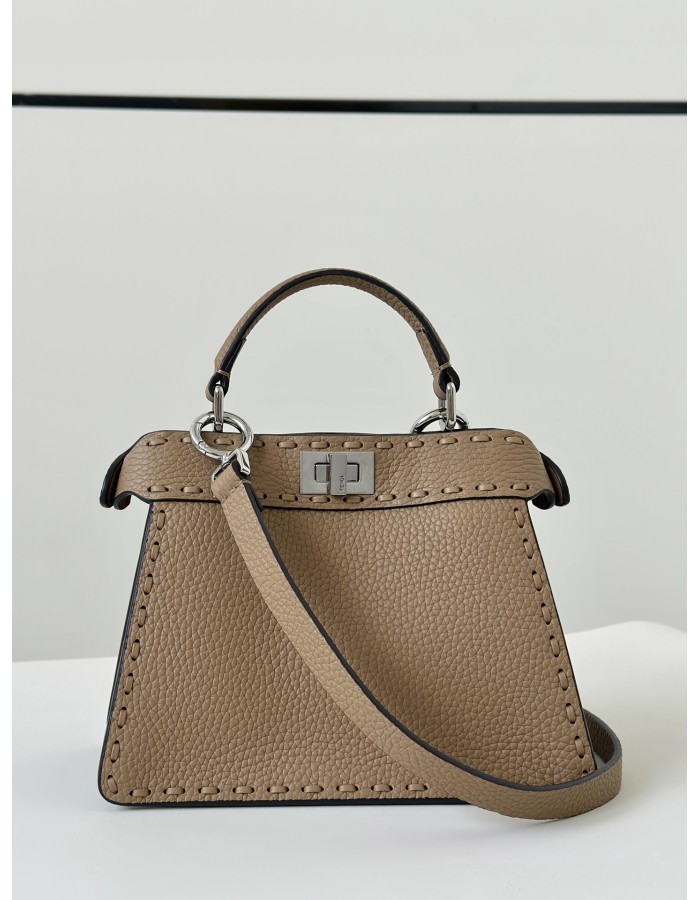 Peekaboo ISeeU Petite FENDI