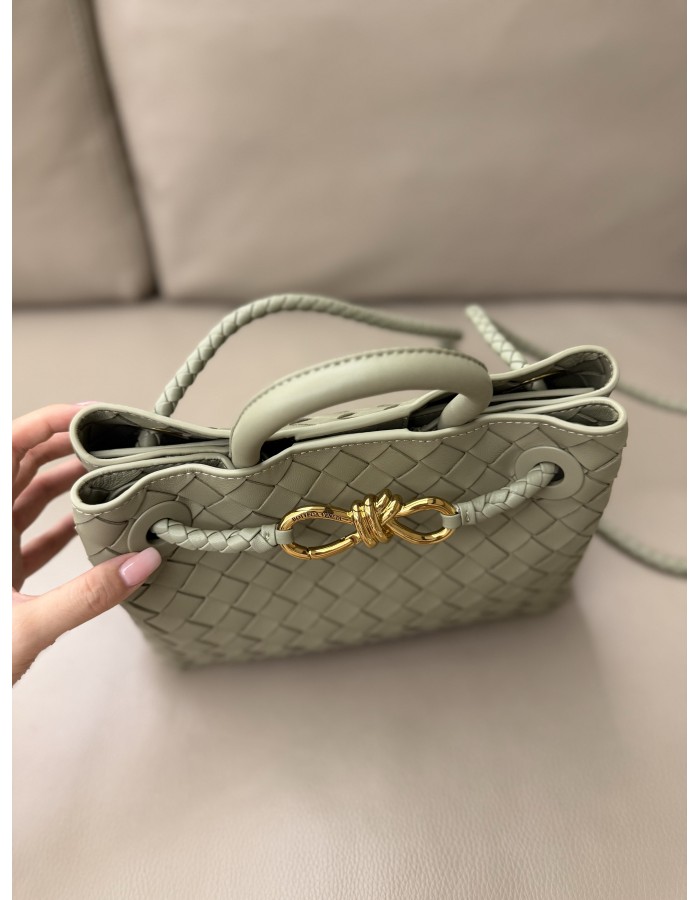 Andiamo piccola BOTTEGA VENETA