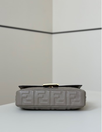 Baguette FENDI