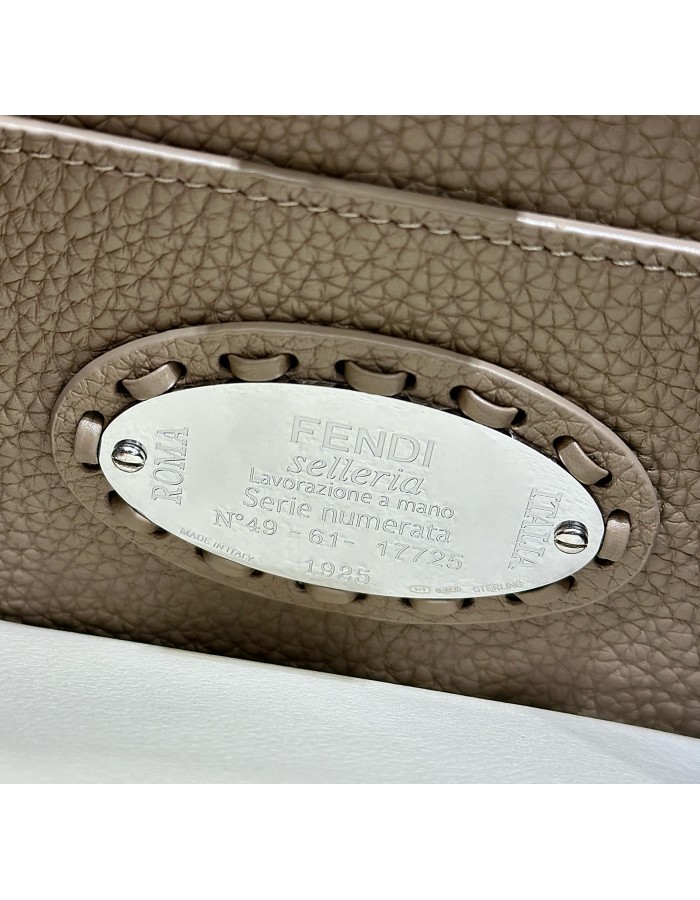Peekaboo ISeeU Small FENDI
