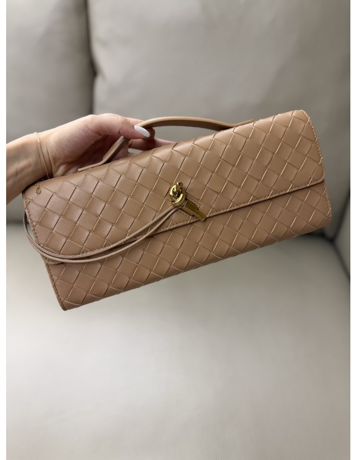 Andiamo Clutch BOTTEGA VENETA
