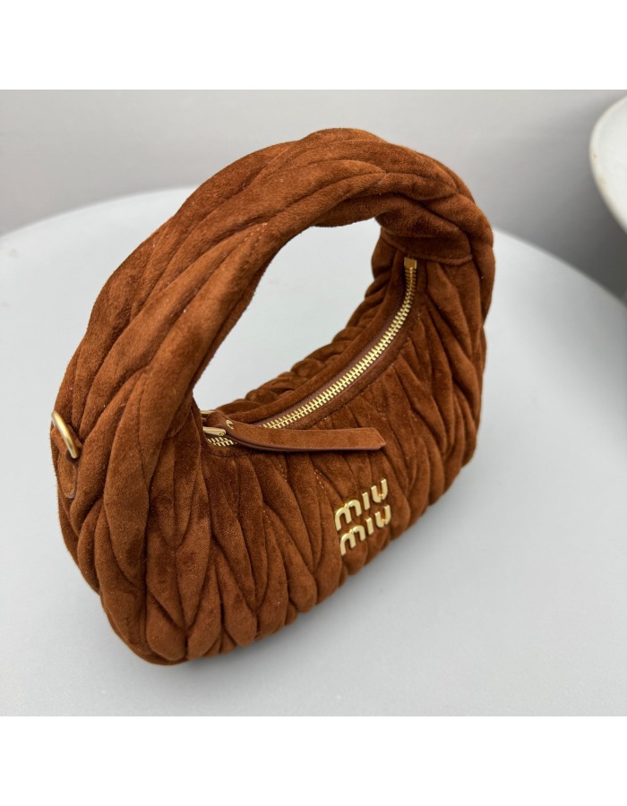 Borsa Wander in pelle scamosciata MIUMIU