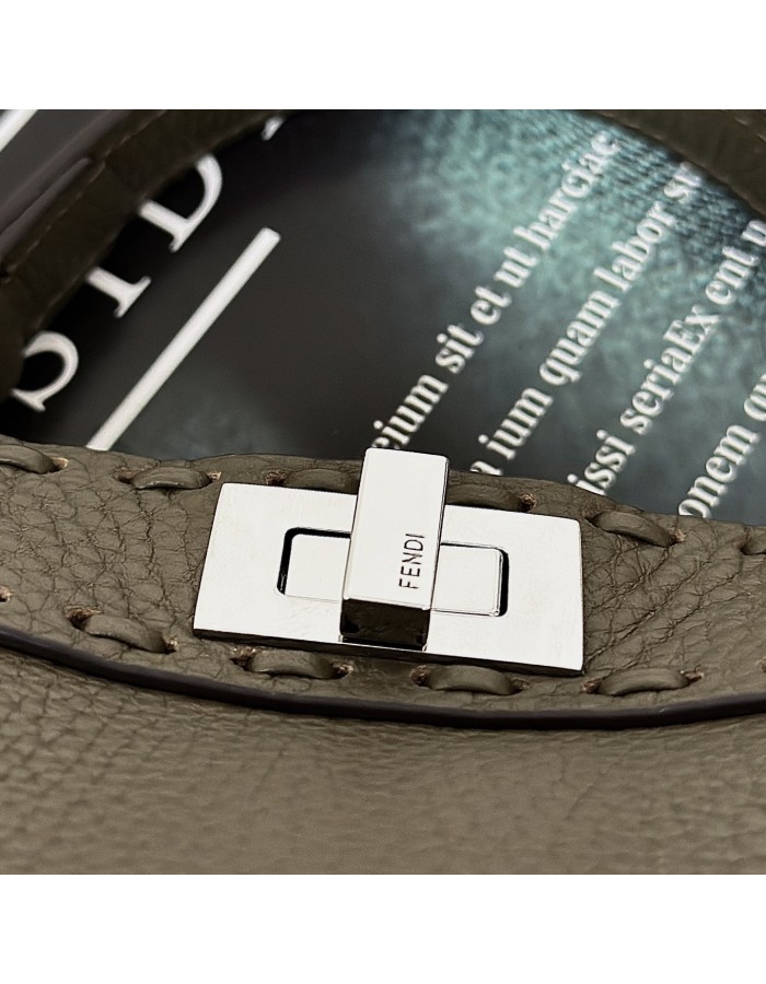 Peekaboo ISeeU Petite FENDI