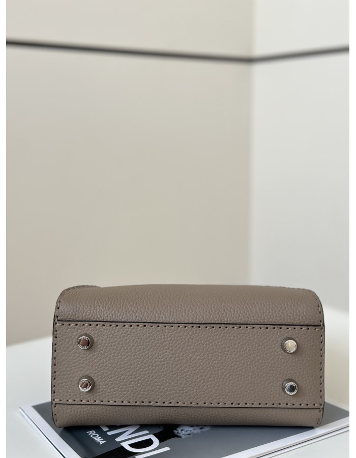 Peekaboo Mini FENDI
