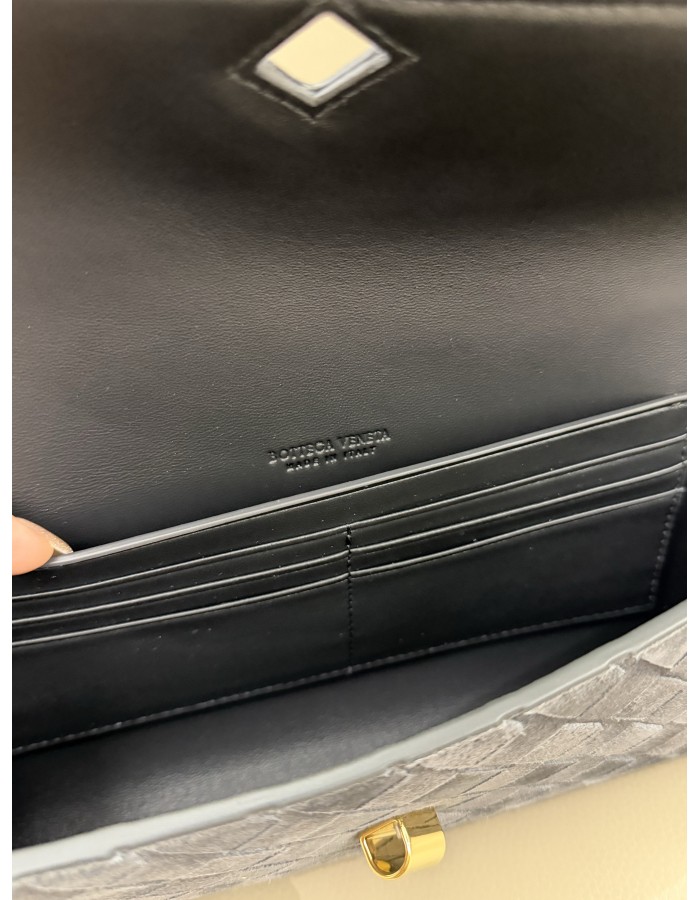 Andiamo Clutch BOTTEGA VENETA