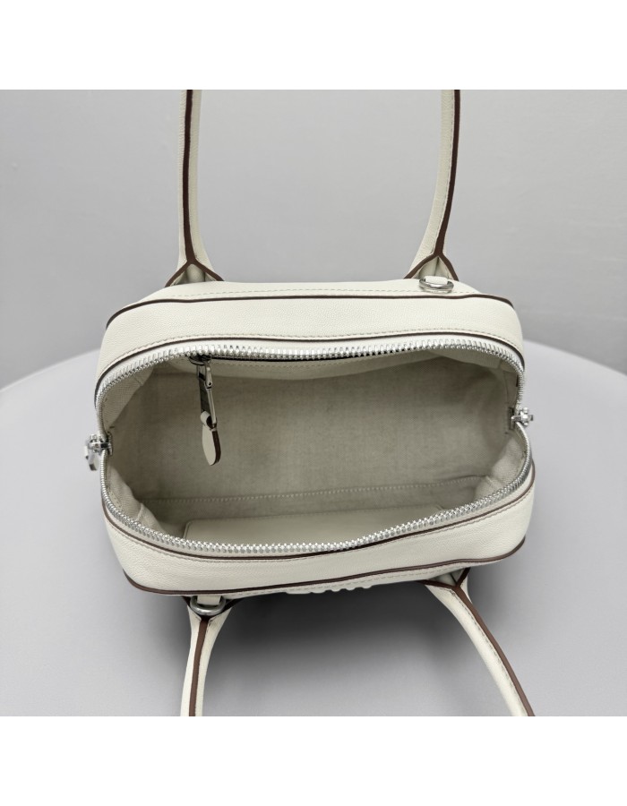 Borsa Vivant in nappa MIUMIU