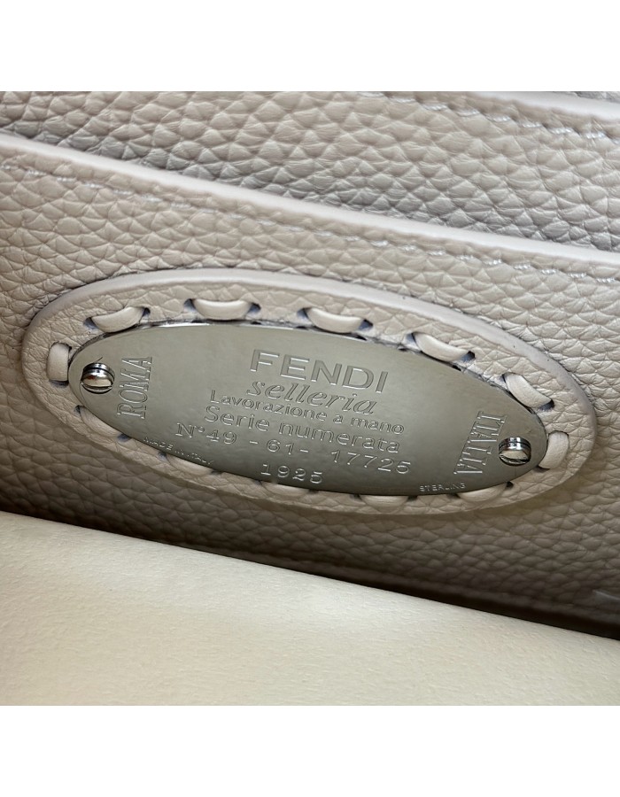 Peekaboo ISeeU Petite FENDI