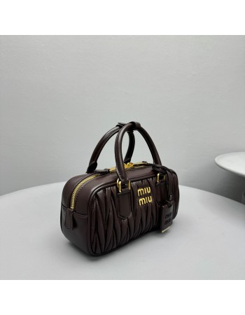 Borsa Arcadie in nappa matelassé MIUMIU
