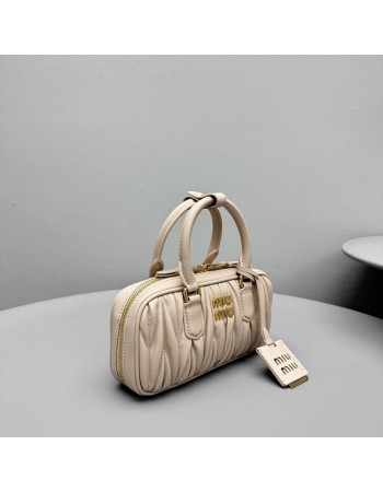 Mini borsa Arcadie in nappa matelassé MIUMIU