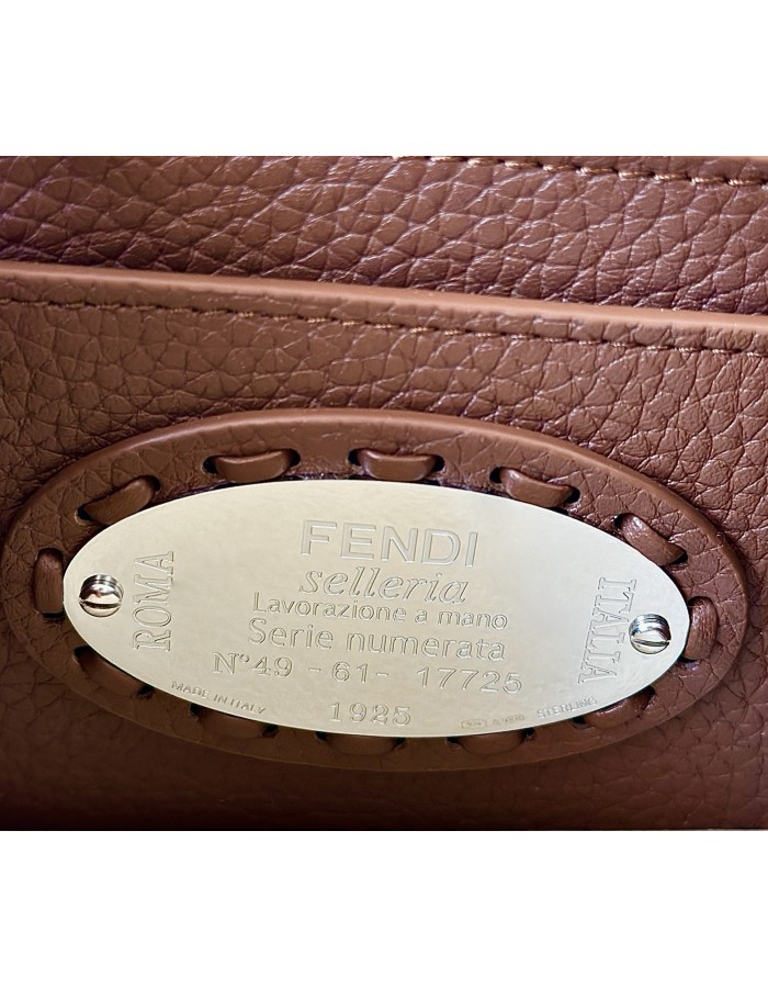 Peekaboo ISeeU Petite FENDI