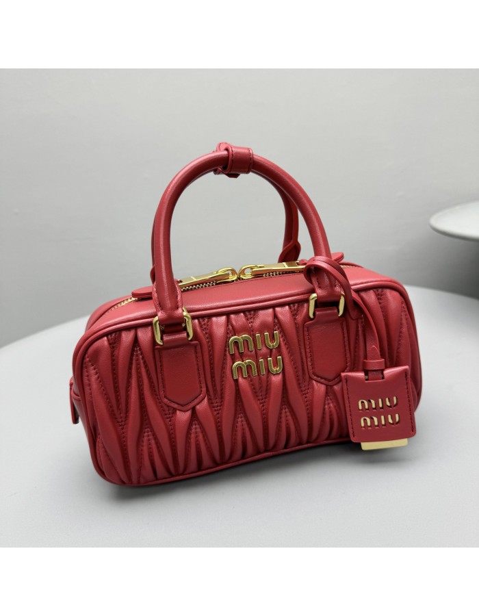 Borsa Arcadie in nappa matelassé MIUMIU