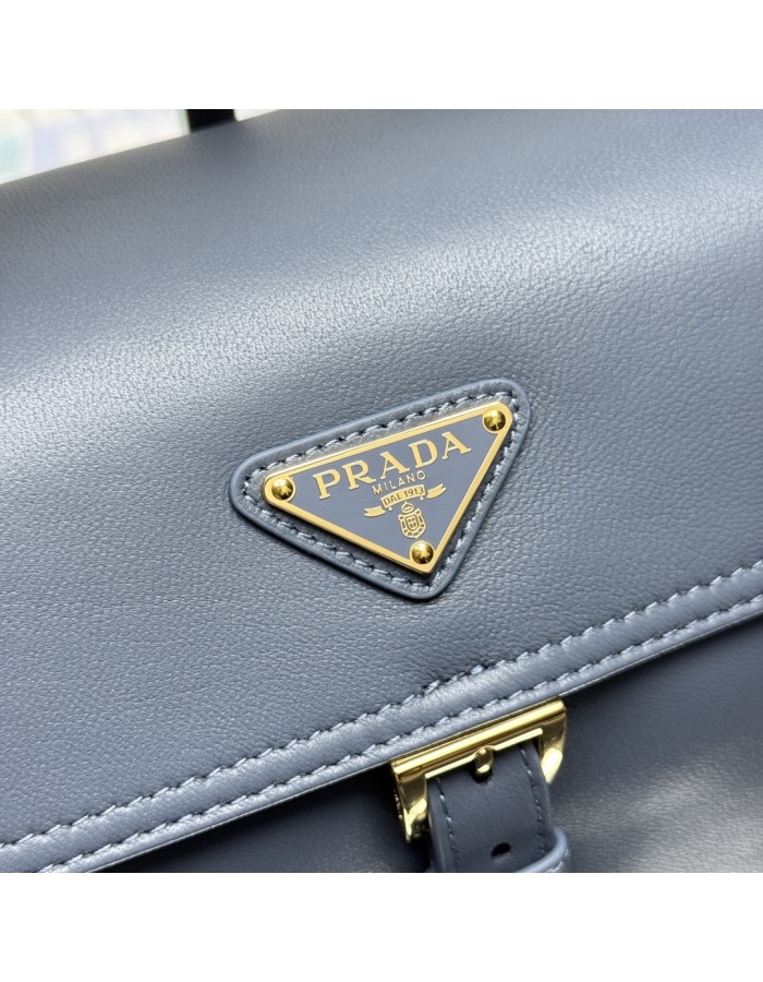 Borsa Prada Explore medium in nappa con pattina PRADA