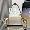 Borsa Prada Explore medium in Re-Nylon con pattina PRADA