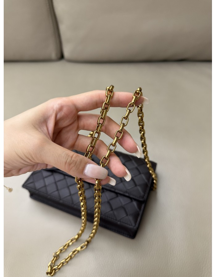 Pochette Andiamo con catena BOTTEGA VENETA