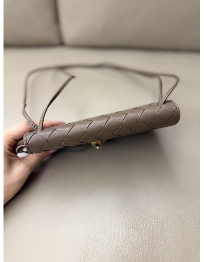 Pochette Andiamo a tracolla BOTTEGA VENETA