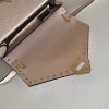 Borsa Piccola A Tracolla Rockstud In Vitello Granato VALENTINO